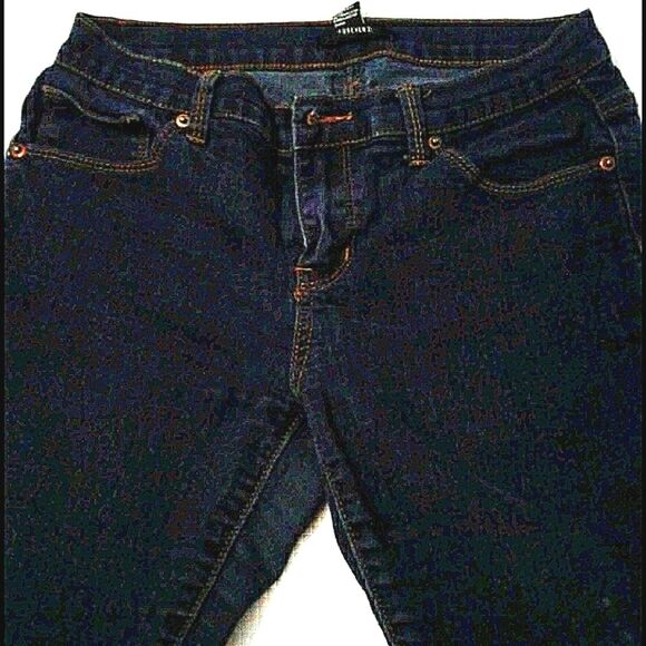 HOST PICK Forever 21 Dark Washed Everyday Casual Skinny Jeans - Picture 2 of 7